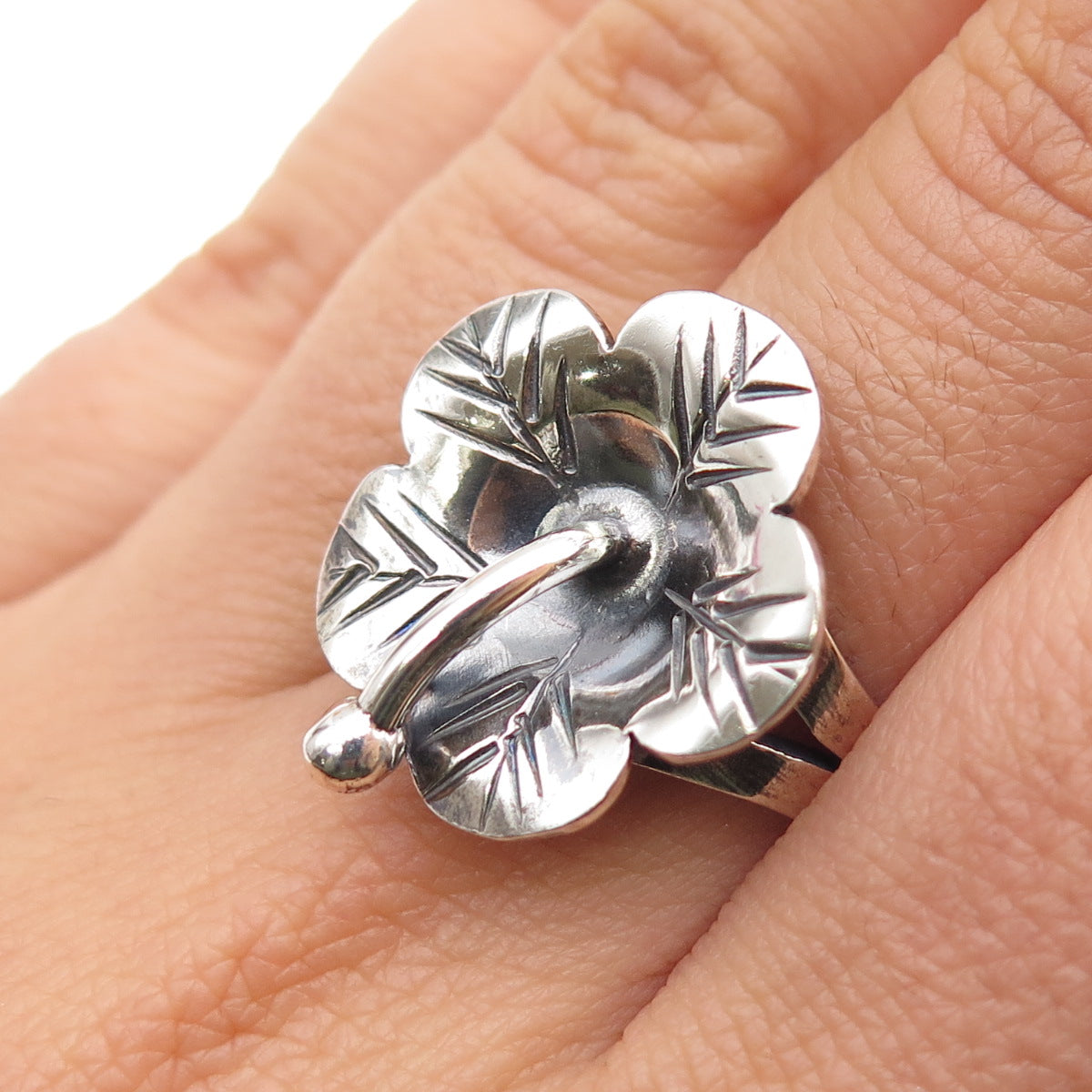 925 Sterling Silver Vintage Modernist Flower Oxidized Ring Size 8.5