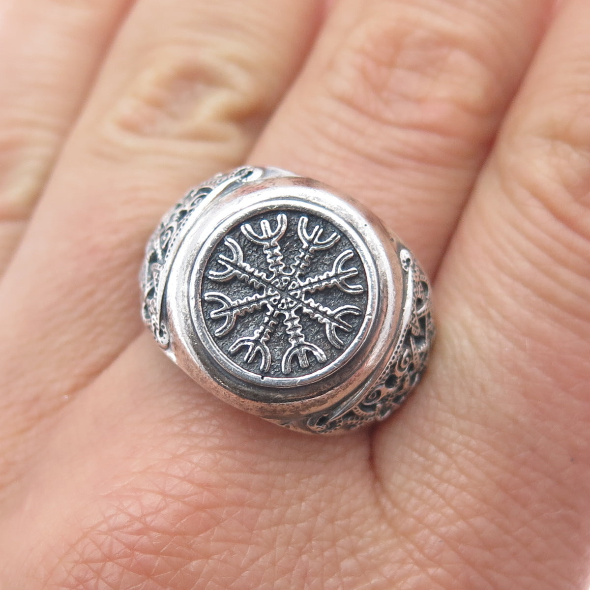 925 Sterling Silver Vintage Helm of Awe Oxidized Signet Ring Size 11