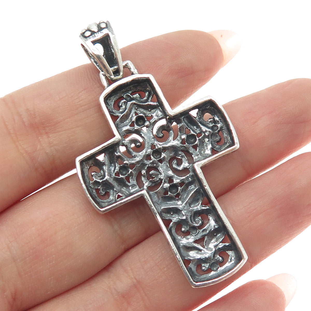 925 Sterling Silver Vintage Ornate Floral Cross Oxidized Pendant