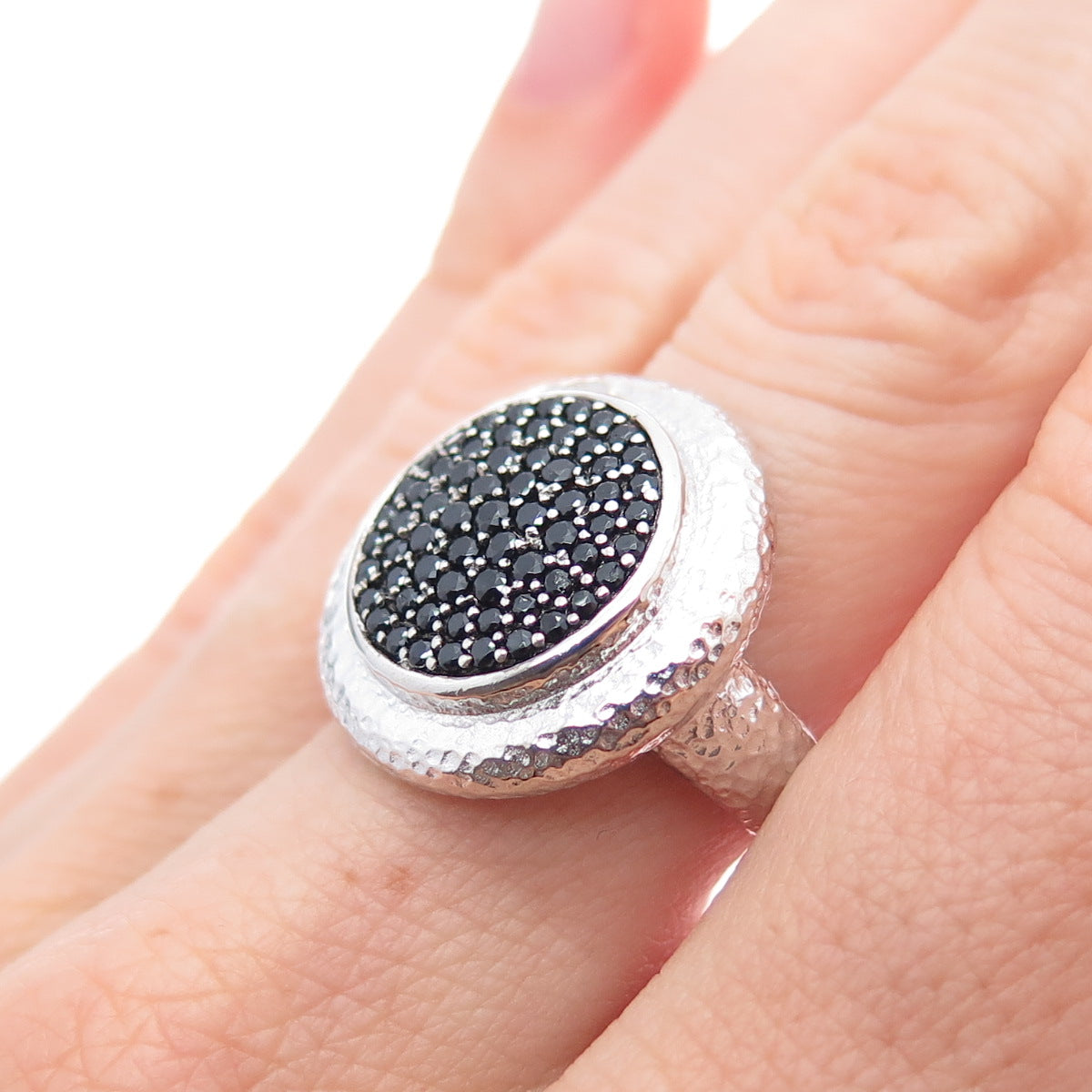 925 Sterling Silver Real Round-Cut Black Spinel Hammered Ring Size 7.25