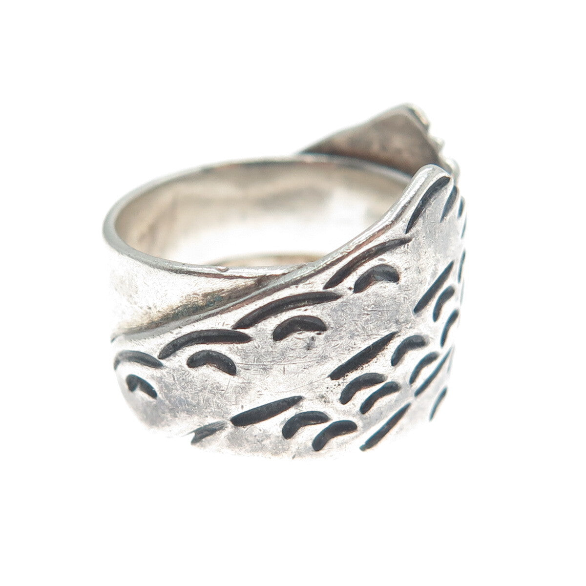 Old Pawn Sterling Silver Vintage Southwestern Mountains Oxidized Ring Size 5.5