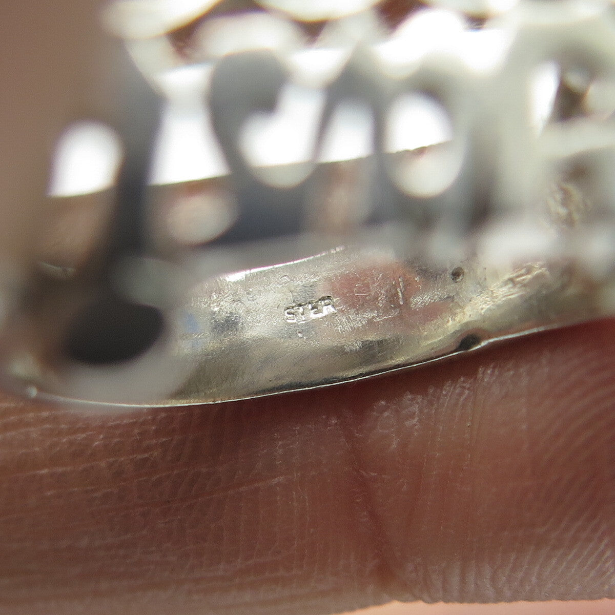 925 Sterling Silver Vintage Diamond-Cut "Syasia" Name Ring Size 5.75