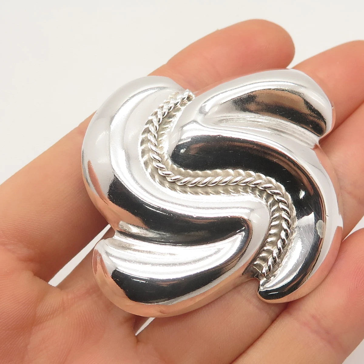 925 Sterling Silver Vintage Mexico Ribbed Pin Brooch