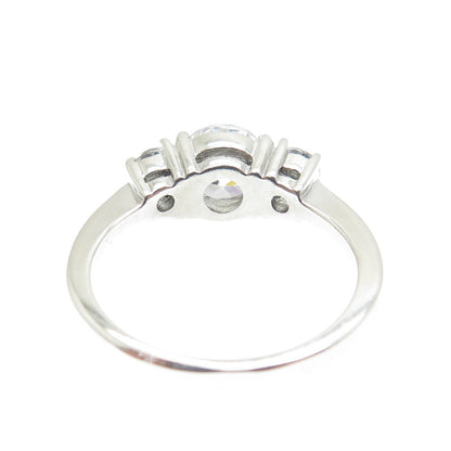 925 Sterling Silver Round-Cut Shaped C Z 3-Stone Ring Size 7