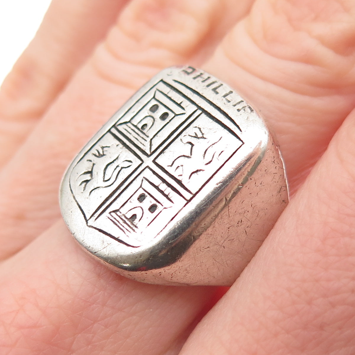 925 Sterling Silver Antique Phillip Royal Coat of Arms Signet Ring Size 8.75