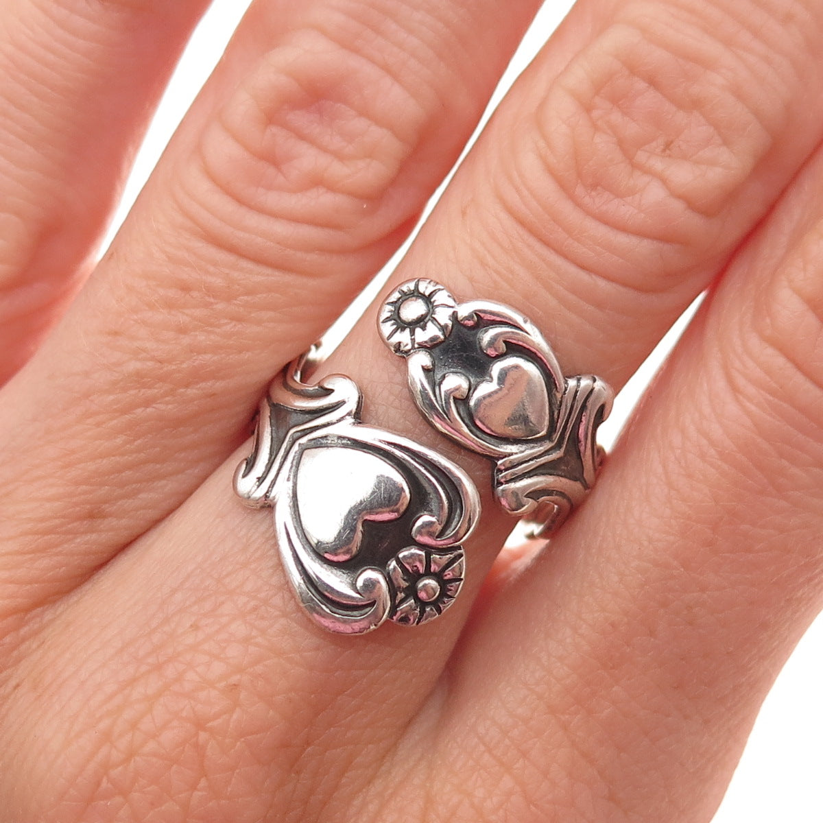 Avon 925 Sterling Silver Vintage Treasured Heart Adjustable Spoon Ring Size 8
