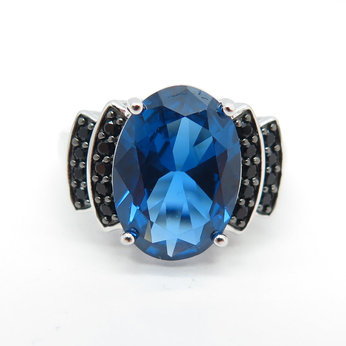925 Sterling Silver Oval-Cut Ocean Blue C Z & Black Spinel Ring Size 7