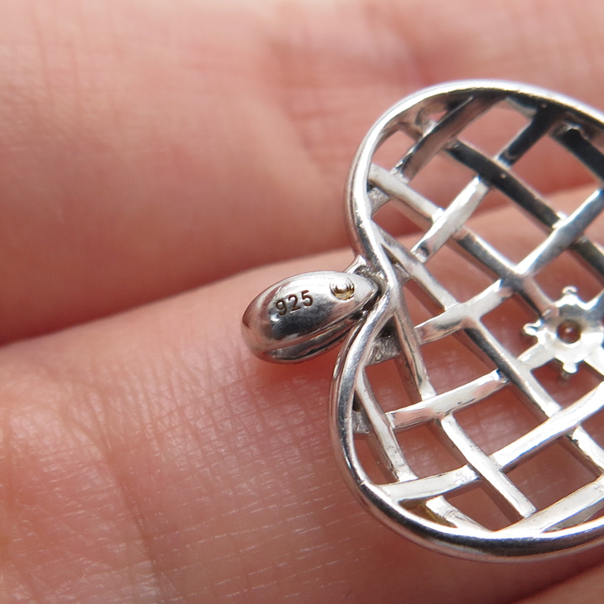 925 Sterling Silver Round-Cut C Z Woven Heart Minimalist Charm Pendant