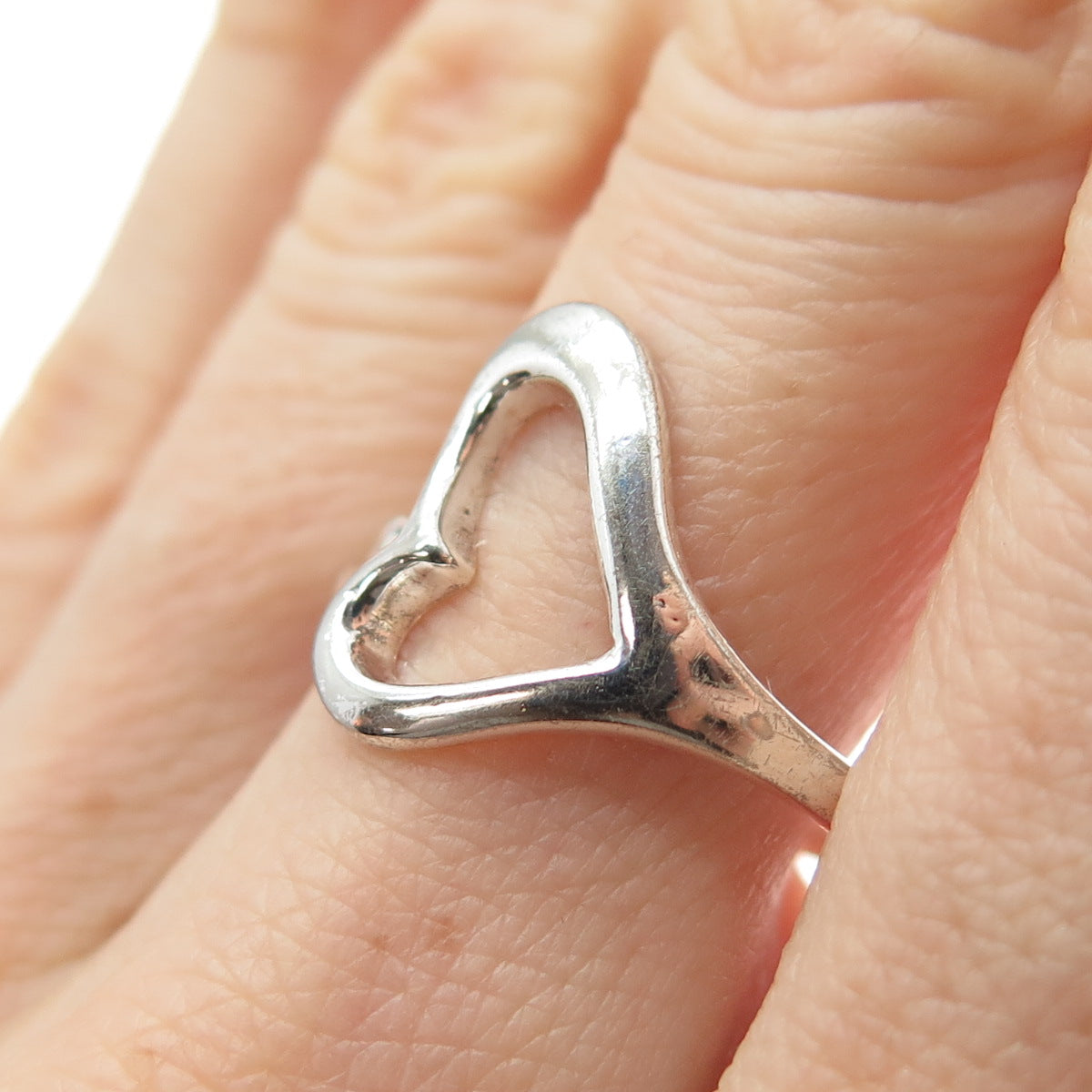 925 Sterling Silver Vintage Modernist Heart Ring Size 8