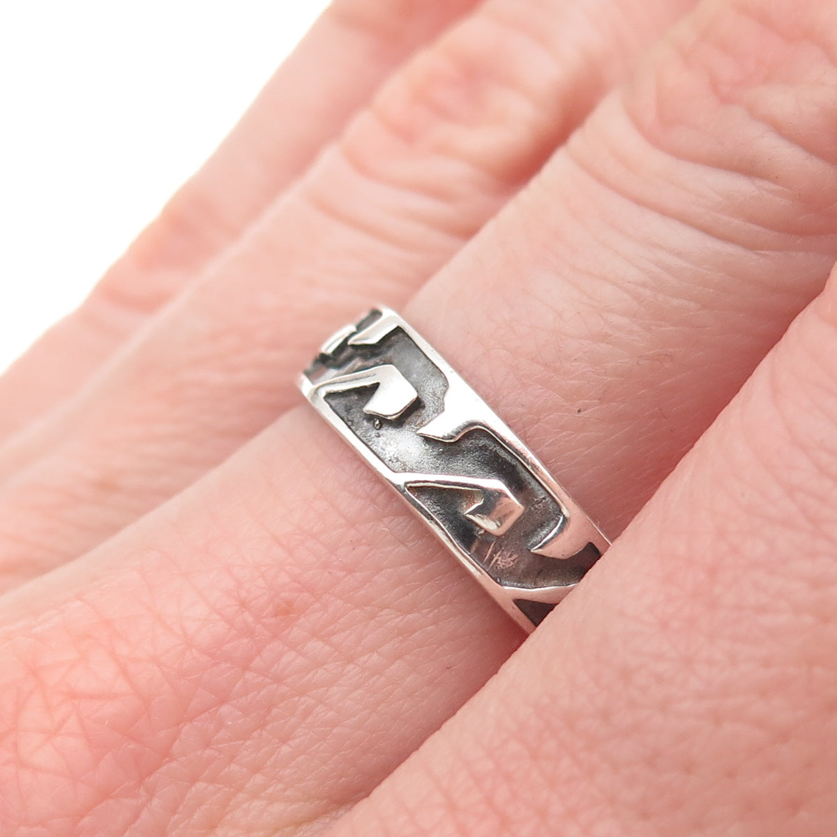925 Sterling Silver Vintage Wave Oxidized Band Ring Size 6.5