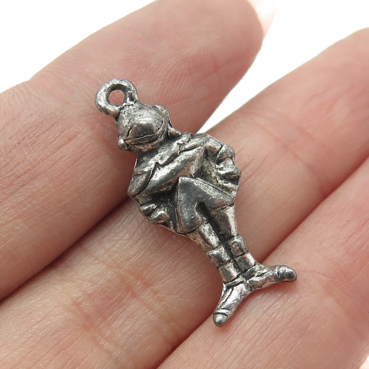 800 Silver Antique Royal Knight Oxidized 3D Pendant