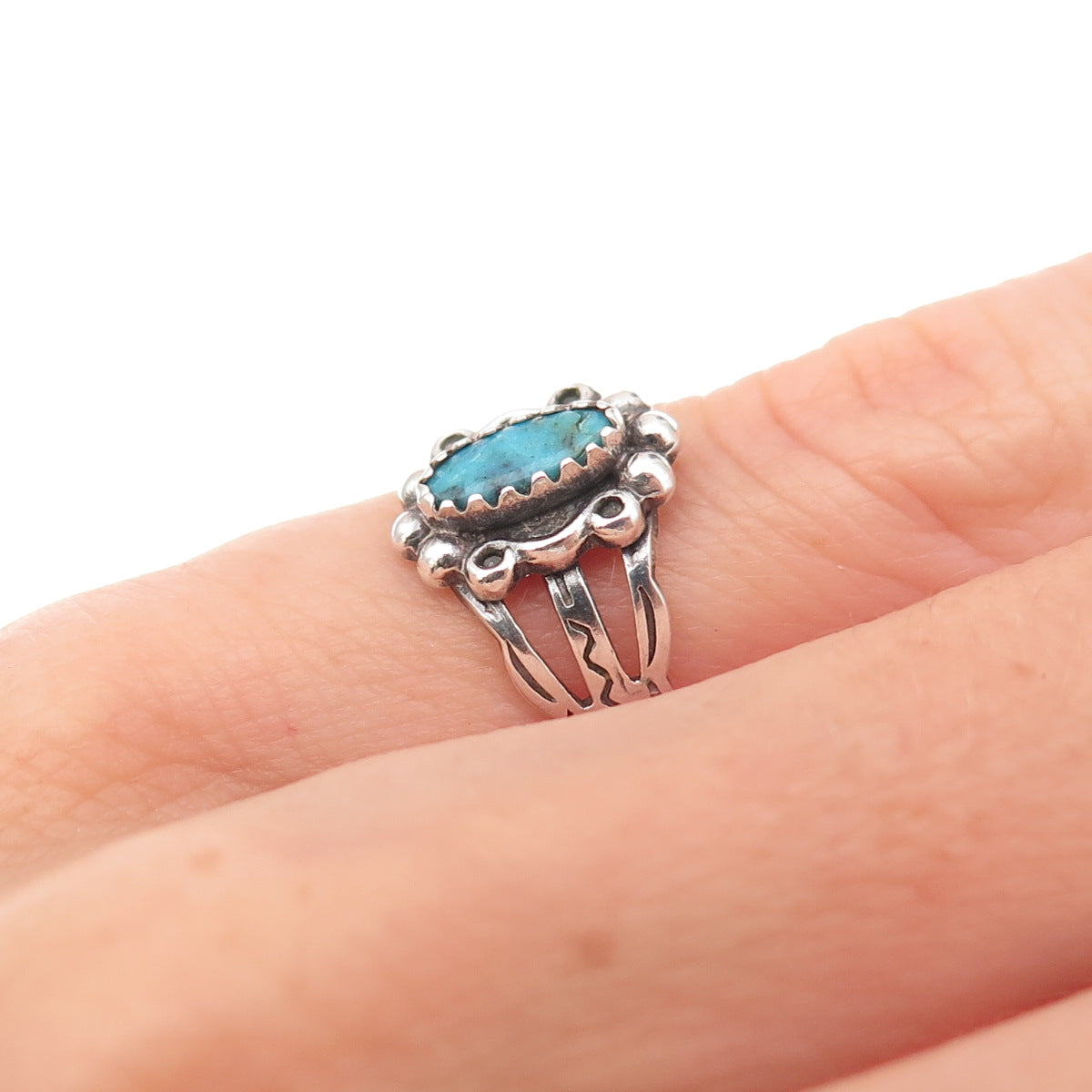 Old Pawn Sterling Silver Vintage Southwestern Turquoise Tribal Ring Size 2.25