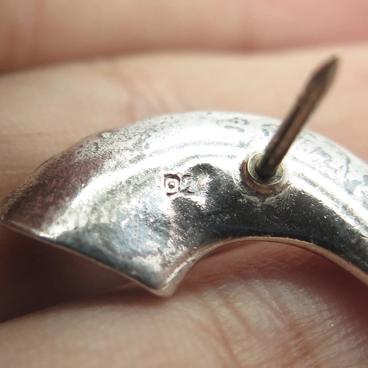 925 Sterling Silver Vintage Horn Lapel Pin