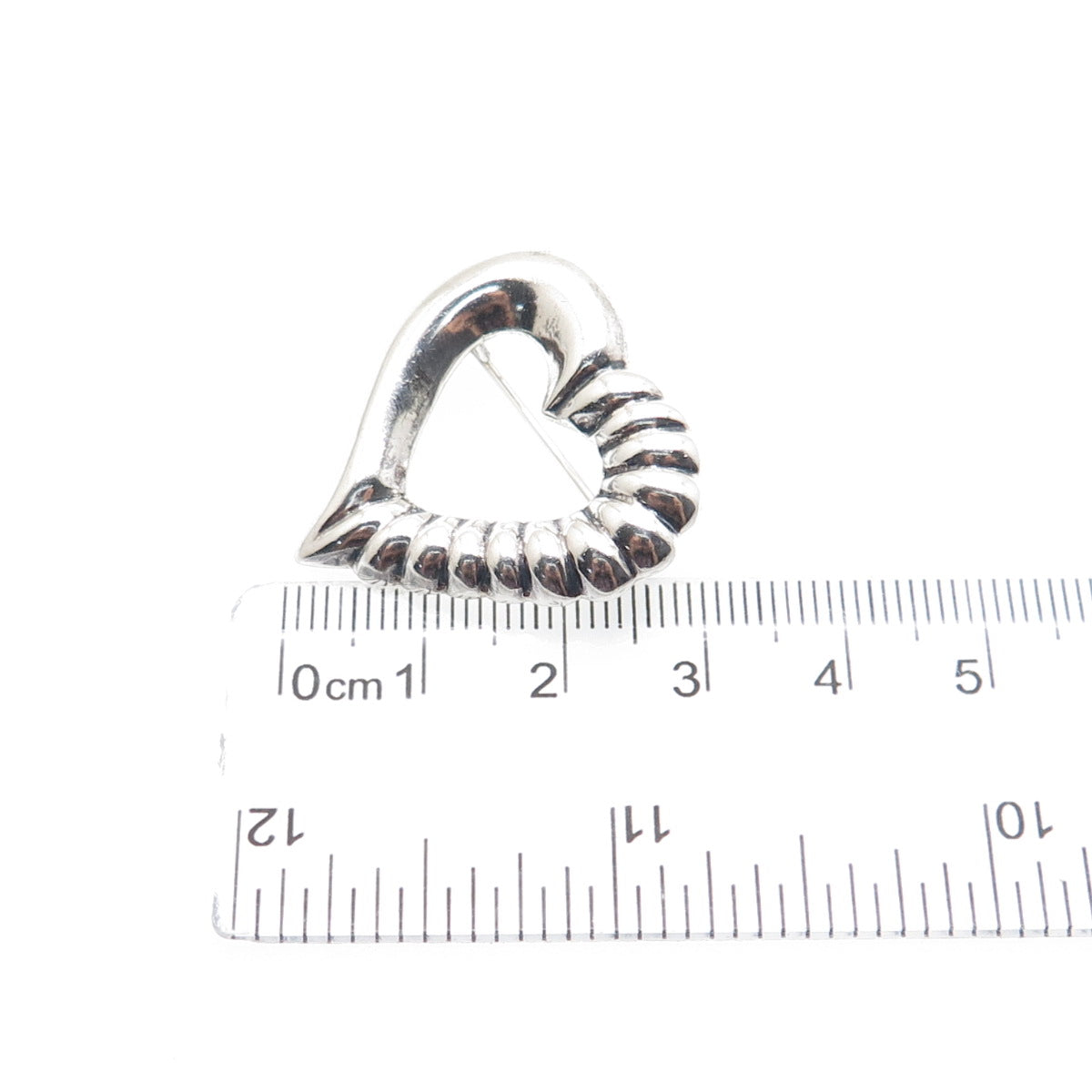 925 Sterling Silver Vintage Modernist Ribbed Heart Pin Brooch