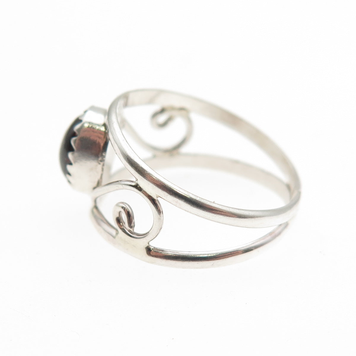 925 Sterling Silver Vintage Real Red Garnet Swirl Ring Size 6