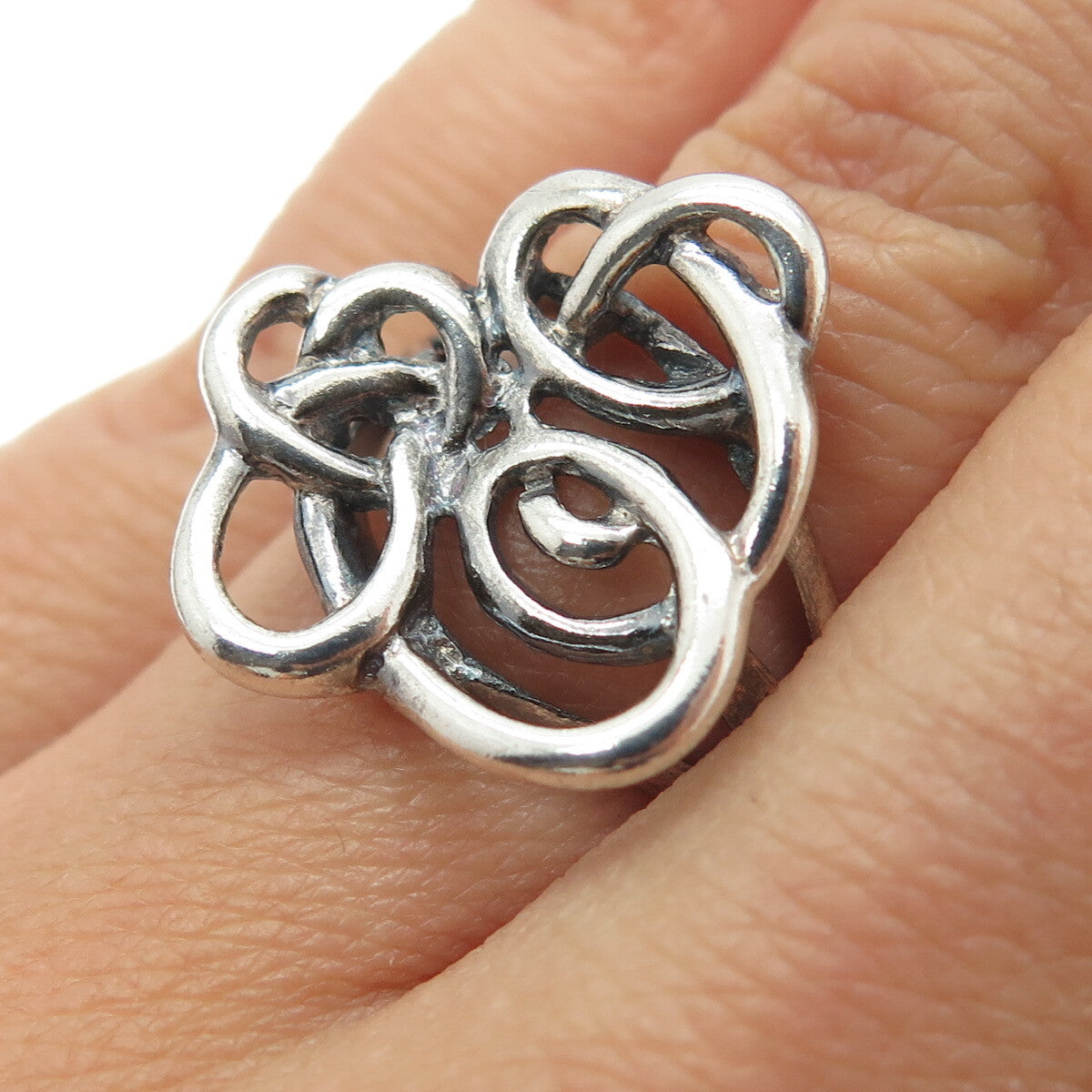925 Sterling Silver Vintage Modernist Swirl Heart Knot Ring Size 5.75