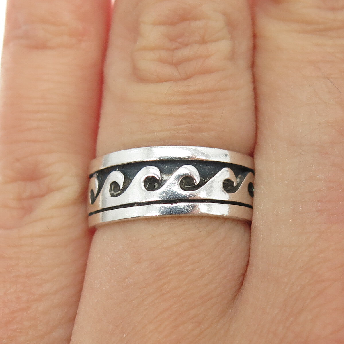 925 Sterling Silver Vintage Celtic Wave All Around Band Ring Size 6