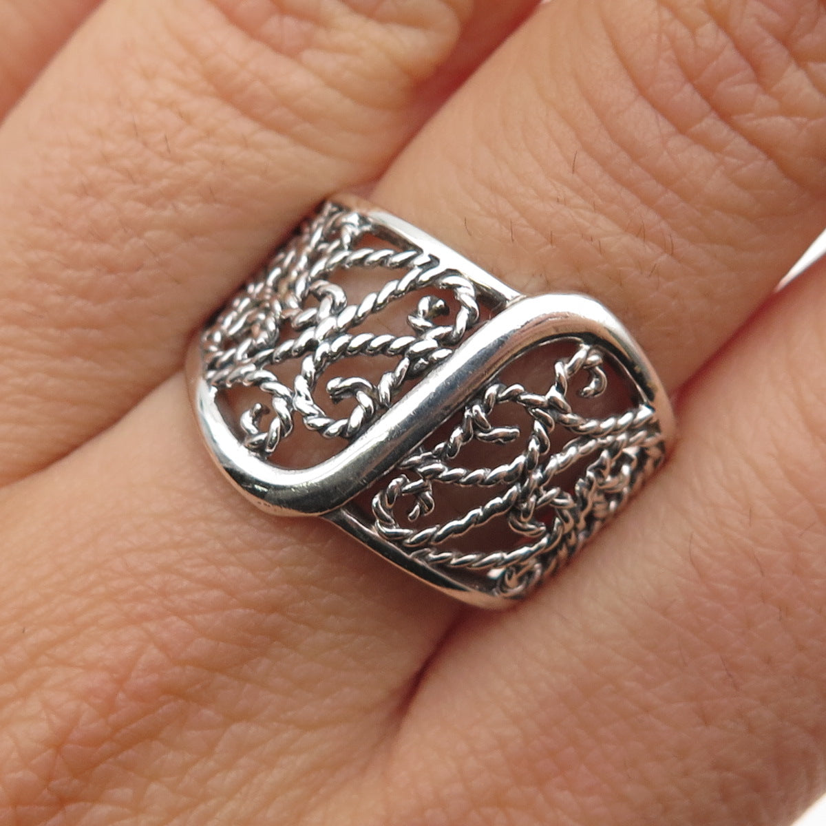 925 Sterling Silver Vintage Modernist Filigree Oxidized Ring Size 8