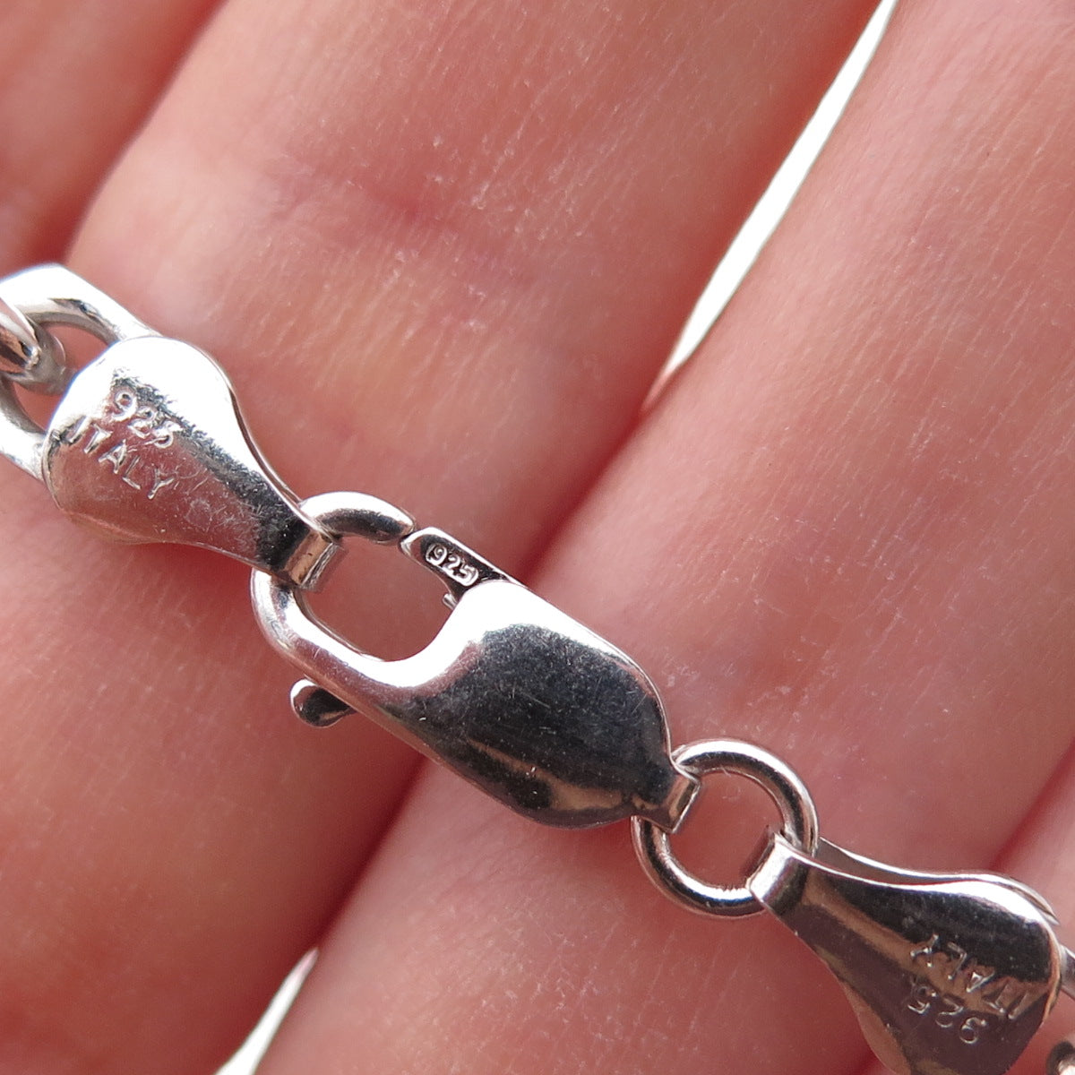 Karizia Spa KA-1772 925 Sterling Silver Italy Cable Link Bracelet 8.5"