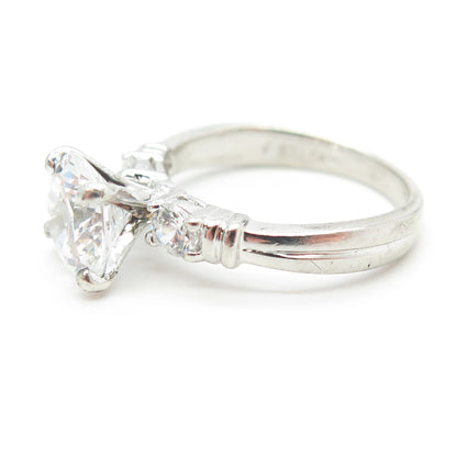 925 Sterling Silver Round-Cut Shaped C Z Engagement Ring Size 6.5