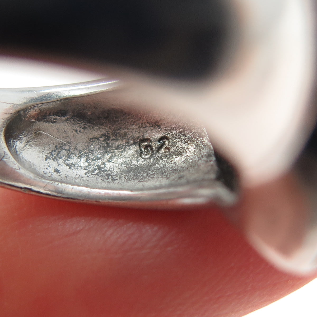 925 Sterling Silver Round-Cut Black & White C Z Heart Ring Size 6.5