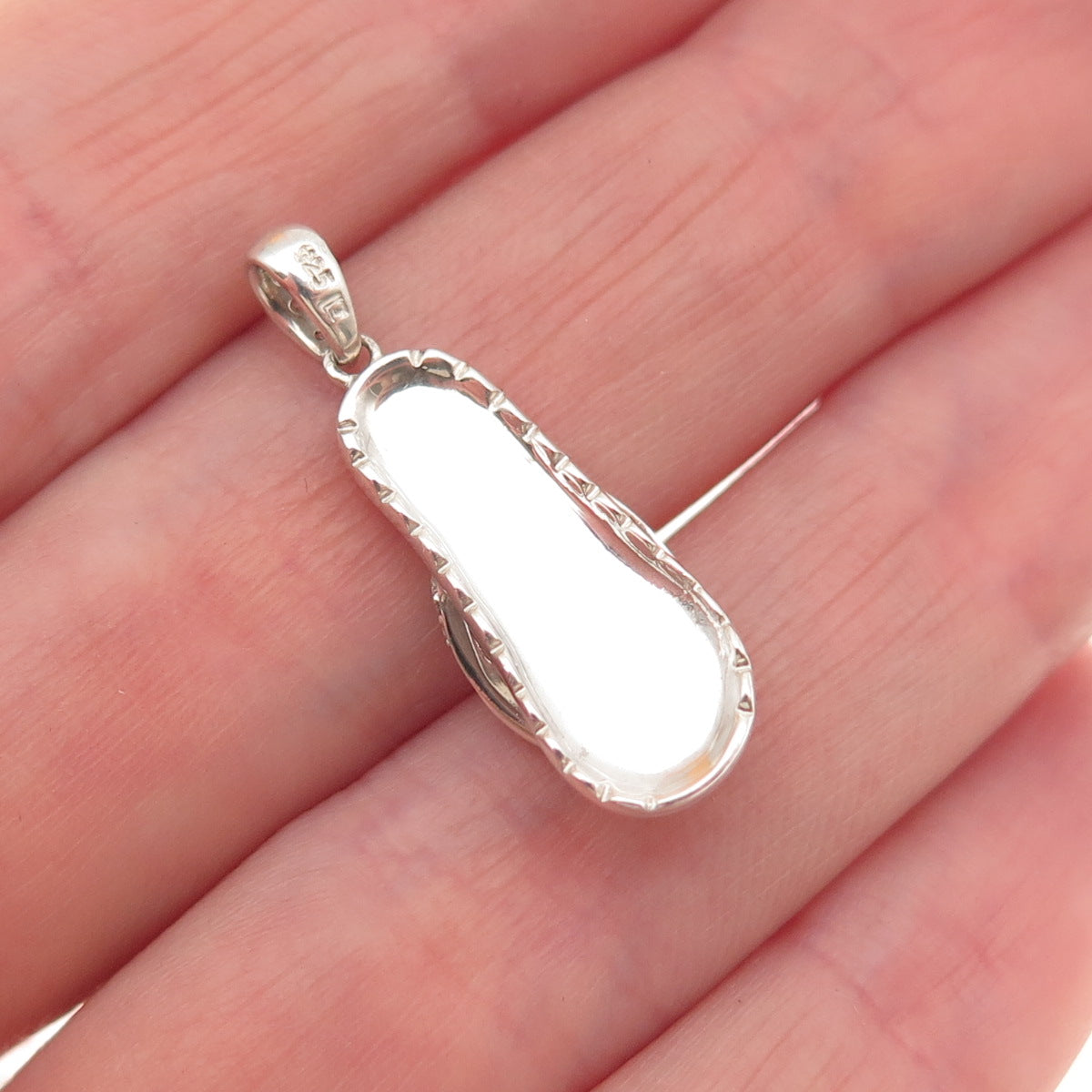 925 Sterling Silver Real Round-Cut Diamond Flip Flop 3D Mini Charm Pendant