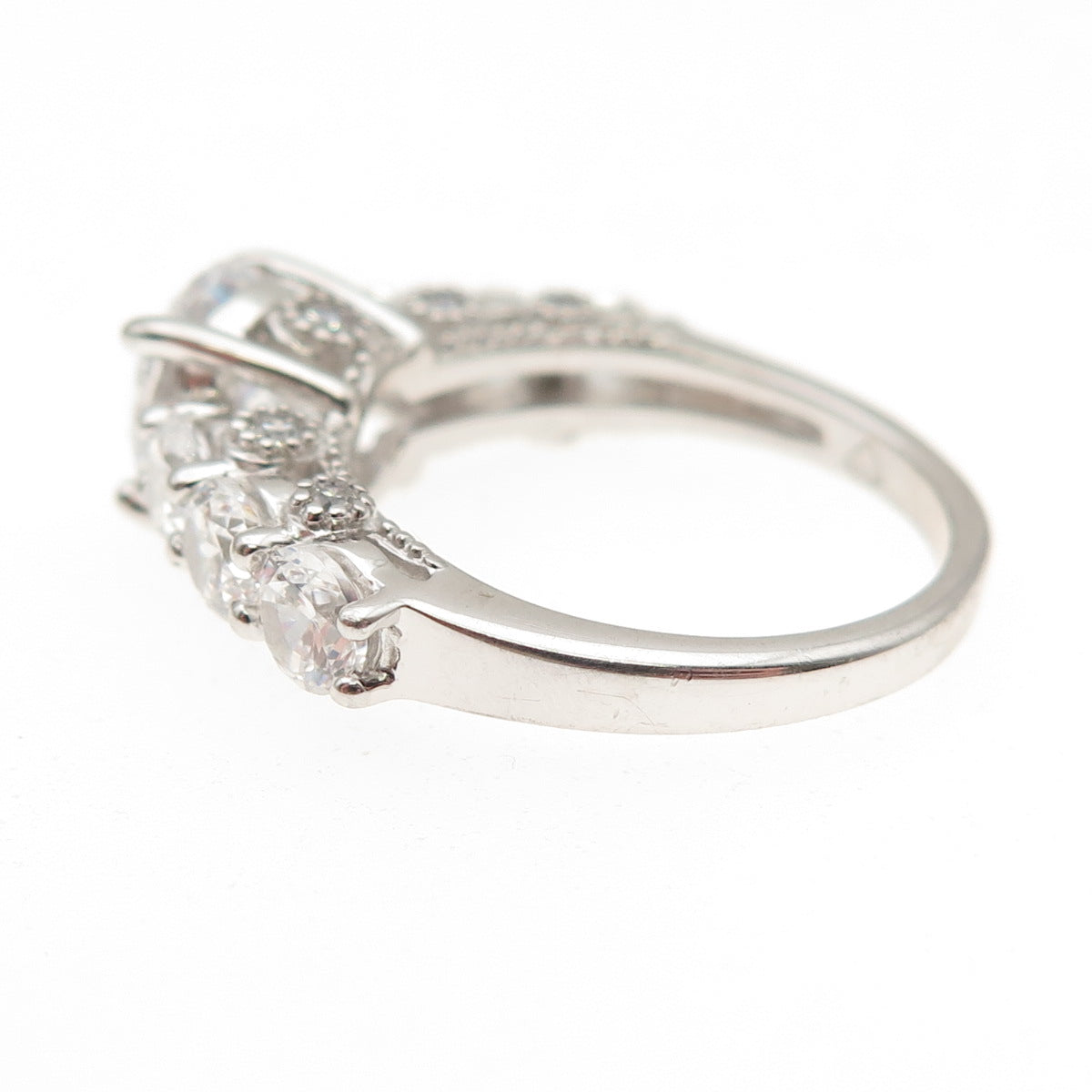 925 Sterling Silver Round-Cut C Z Engagement Ring Size 7