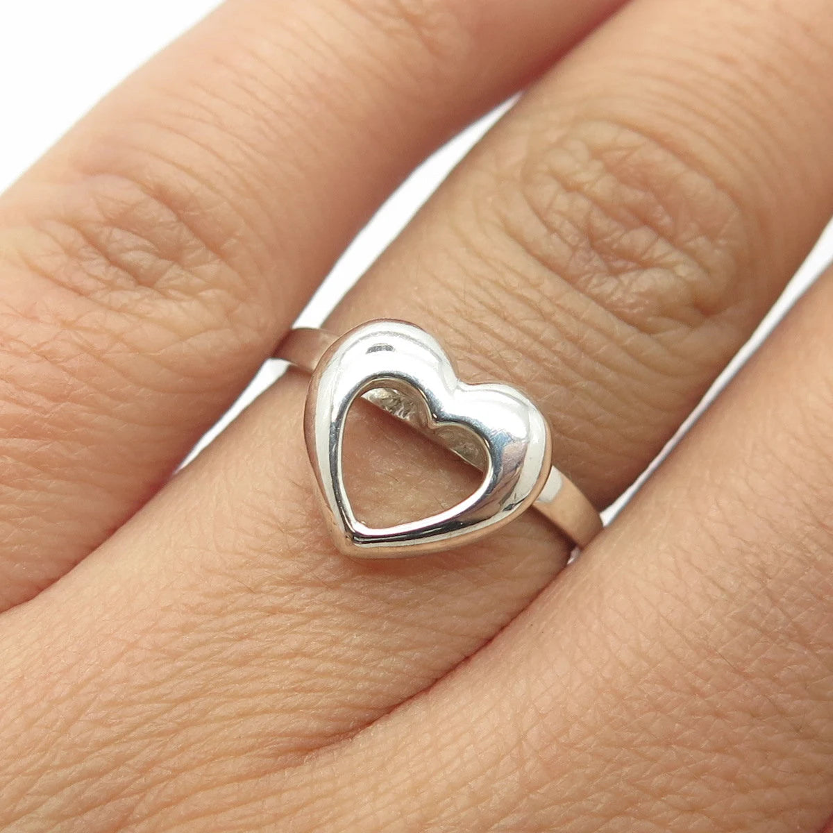 925 Sterling Silver Vintage Open Heart Ring Size 6.5