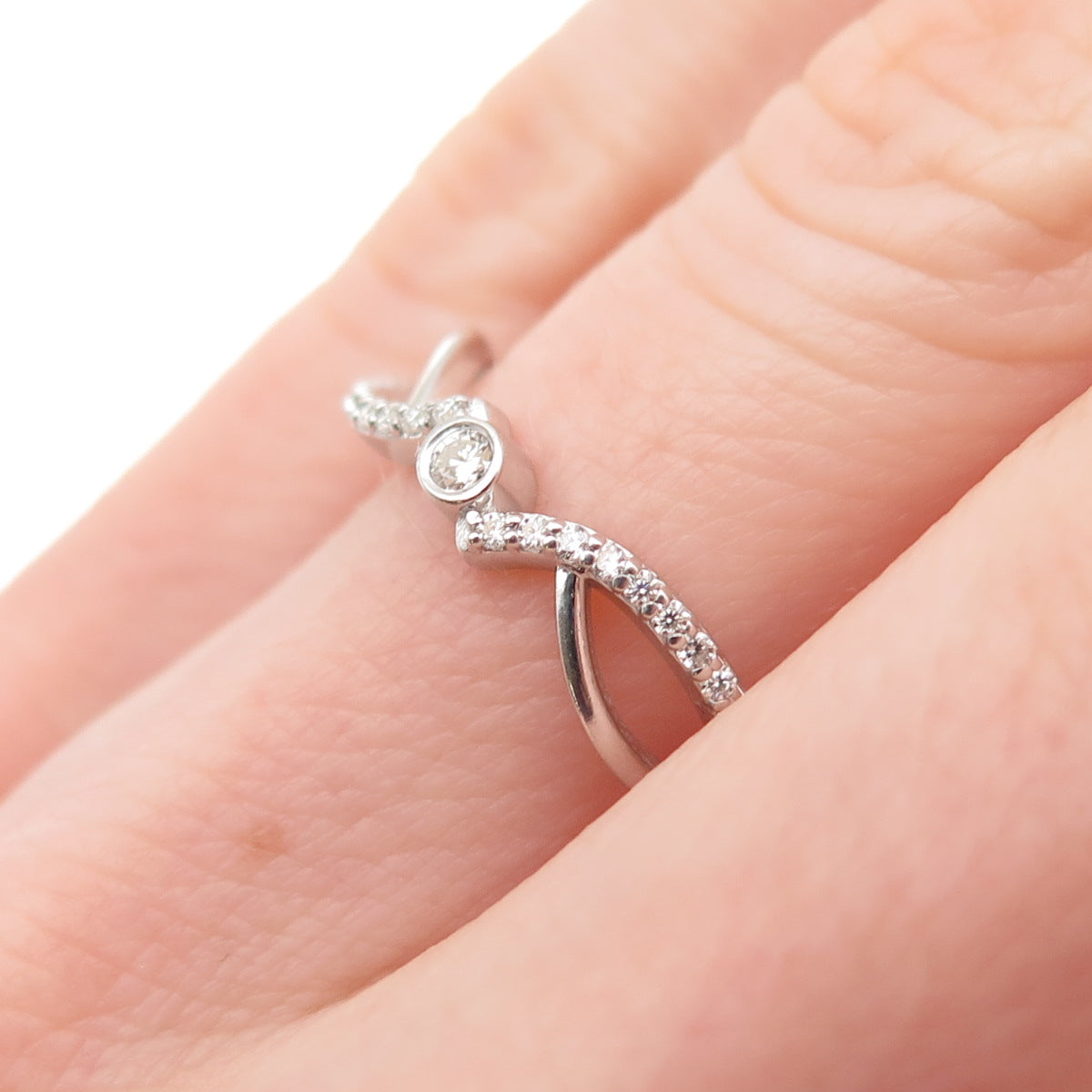 925 Sterling Silver Real Round-Cut Diamond Promise Ring Size 5