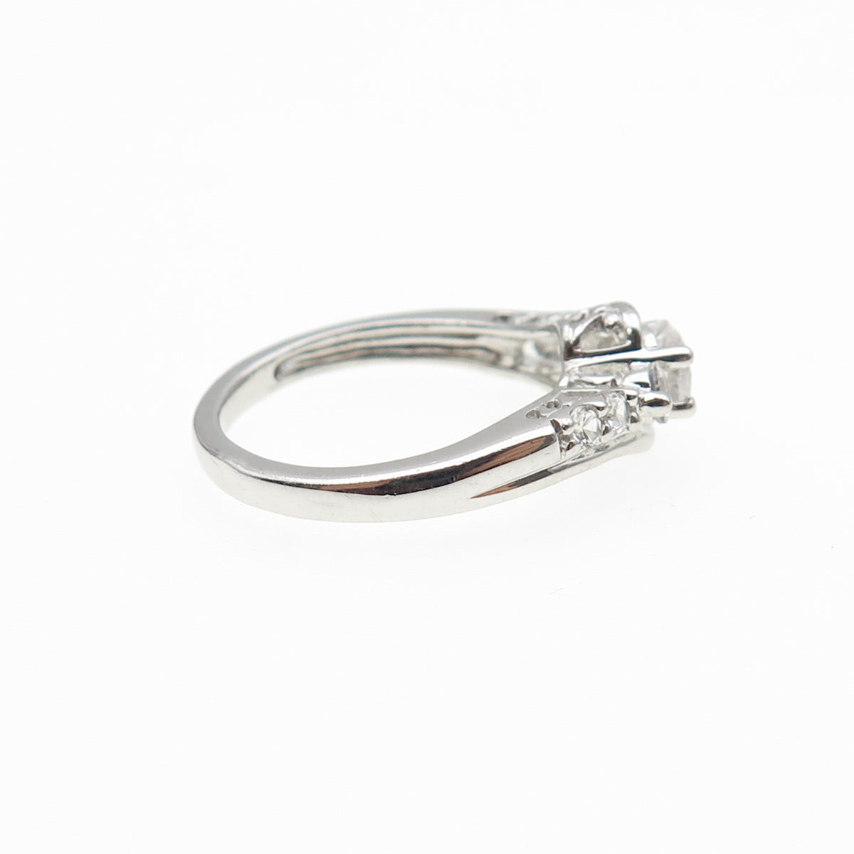 SUN 925 Sterling Silver Round-Cut C Z Engagement Ring Size 7