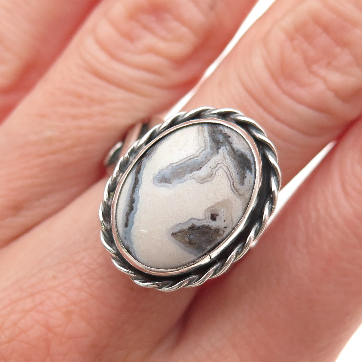 Paul Miller Sterling Silver Vintage Real Agate Modernist Oxidized Ring Size 7.25