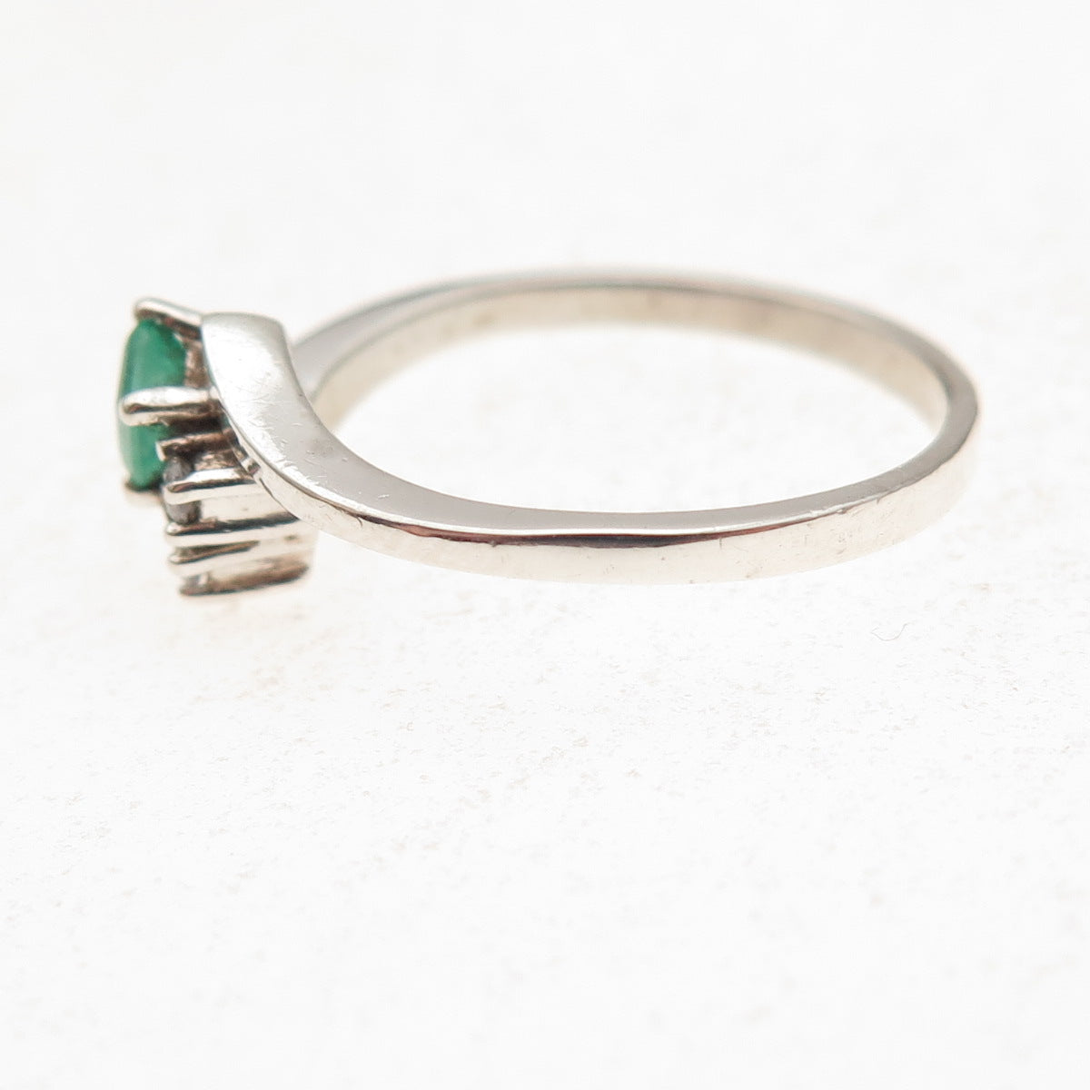 925 Sterling Silver Vintage Real Emerald & C Z Bypass Ring Size 7.25