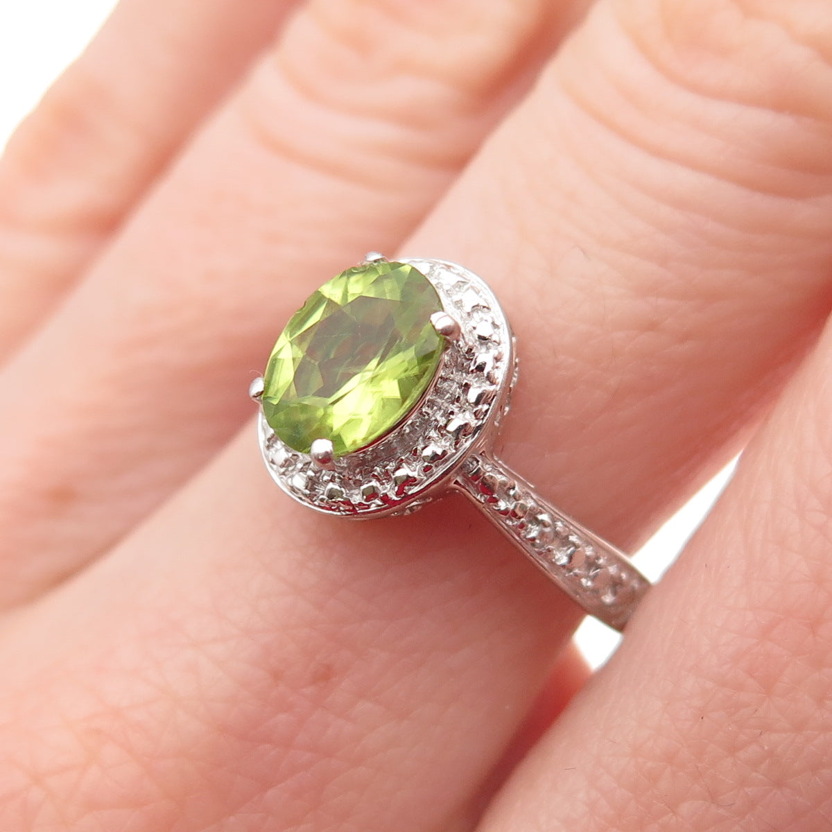 Chuck Clemency 925 Sterling Silver Real Diamond Accent & Peridot Ring Size 7