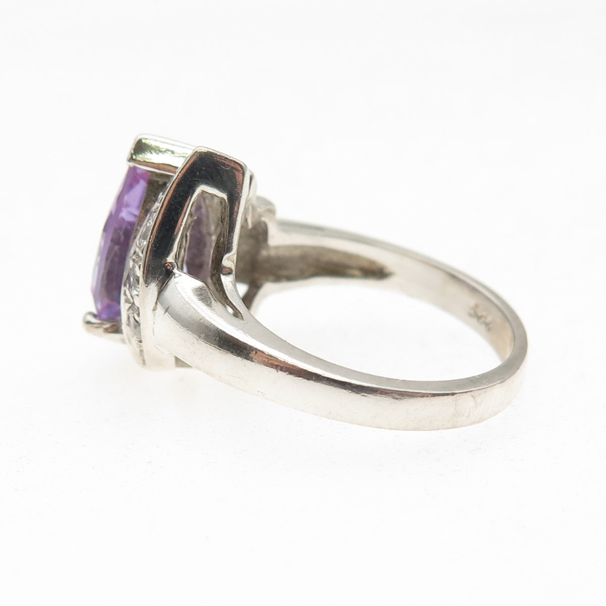 925 Sterling Silver Lavender & White C Z Teardrop Ring Size 6