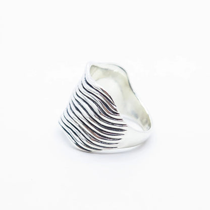 925 Sterling Silver Vintage Striped Wavy Wide Ring Size 8.75