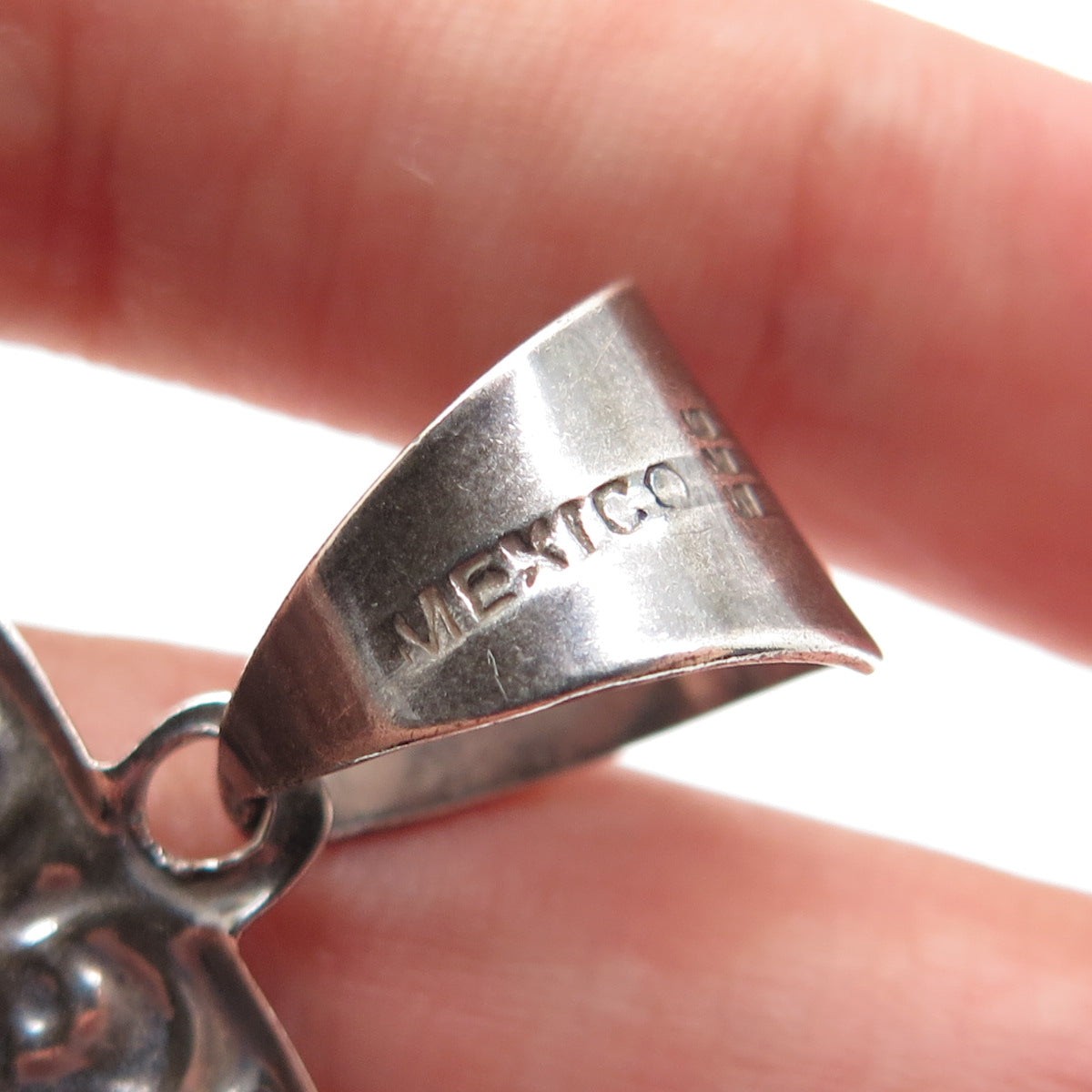 925 Sterling Silver Vintage Mexico Repousse Heart Oxidized Pendant