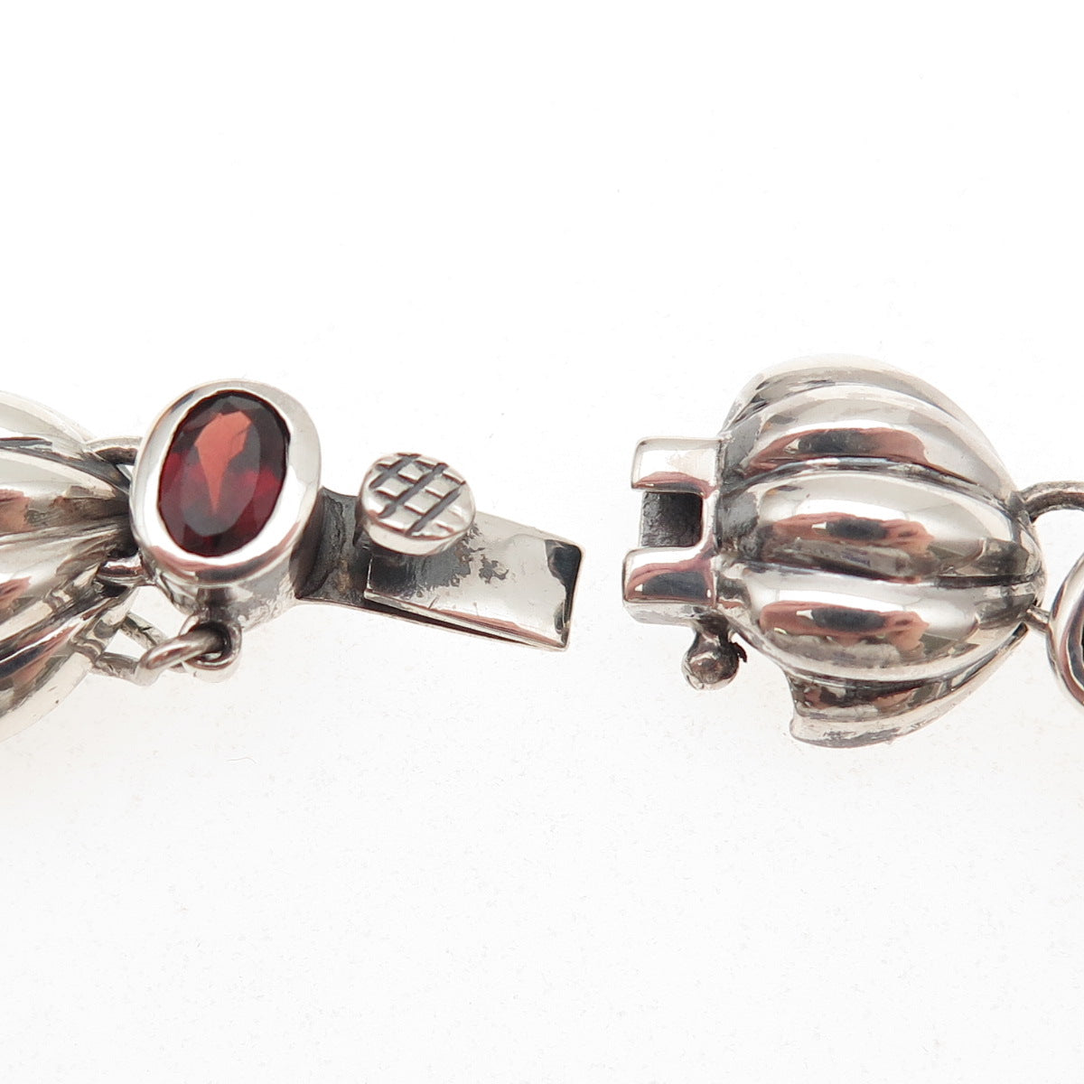 925 Sterling Silver Vintage Real Red Garnet Modernist Shell Link Bracelet 7.75"