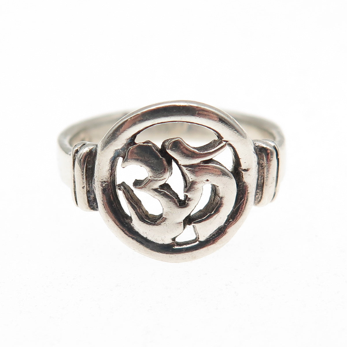 925 Sterling Silver Vintage Om Mantra Ring Size 6