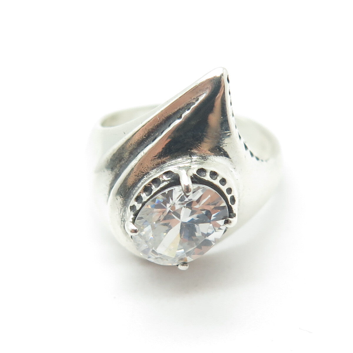 JUDITH RIPKA 925 Sterling Vintage Oval-Cut Shaped C Z Modernist Ring Size 6.75