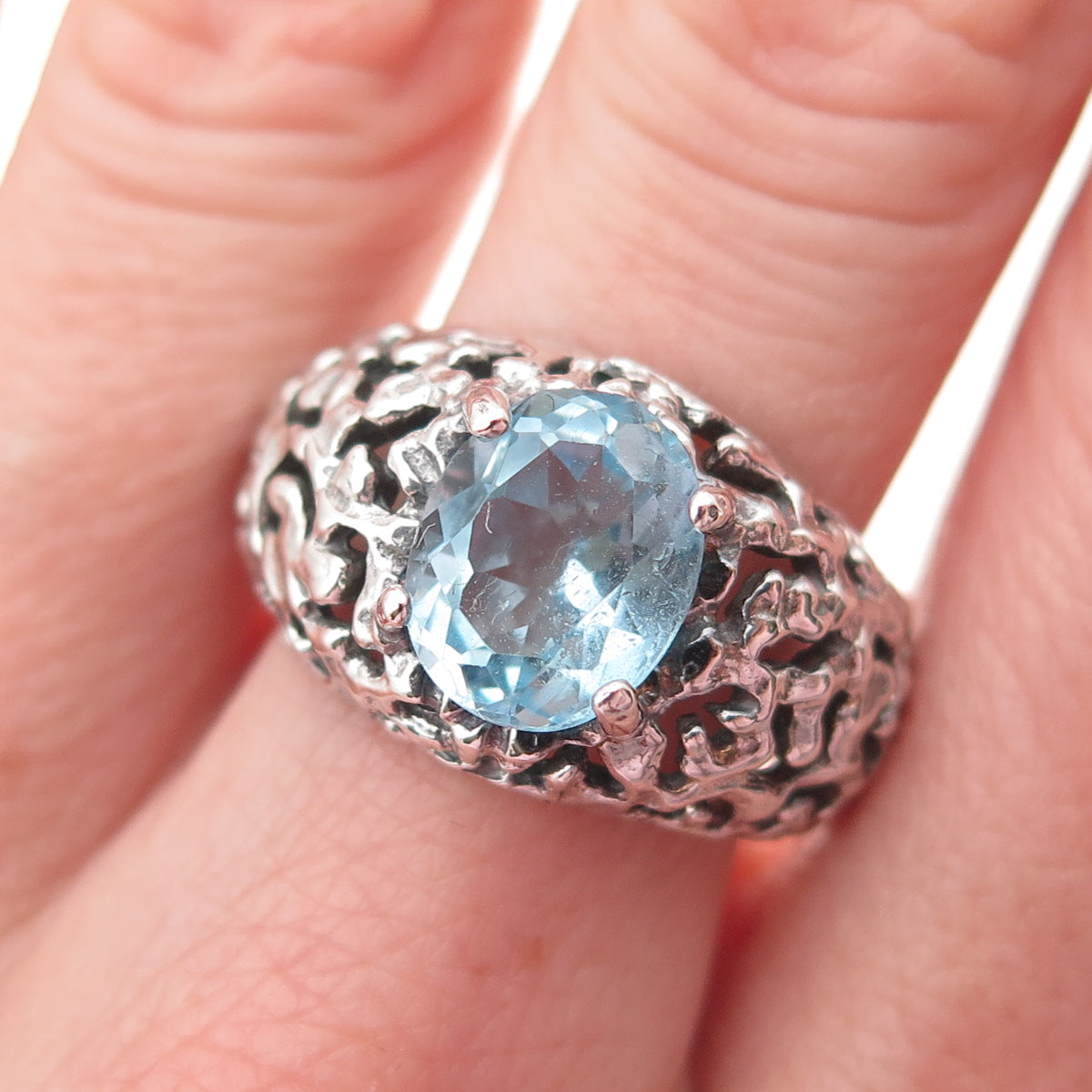 925 Sterling Silver Vintage Real Blue Topaz Modernist Oxidized Ring Size 9