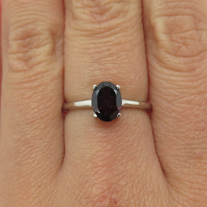 DAZZLERS 925 Sterling Silver Real Oval-Cut Red Garnet Ring Size 7