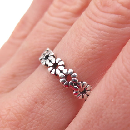 925 Sterling Silver Vintage Daisy Flower Oxidized Ring Size 9.75