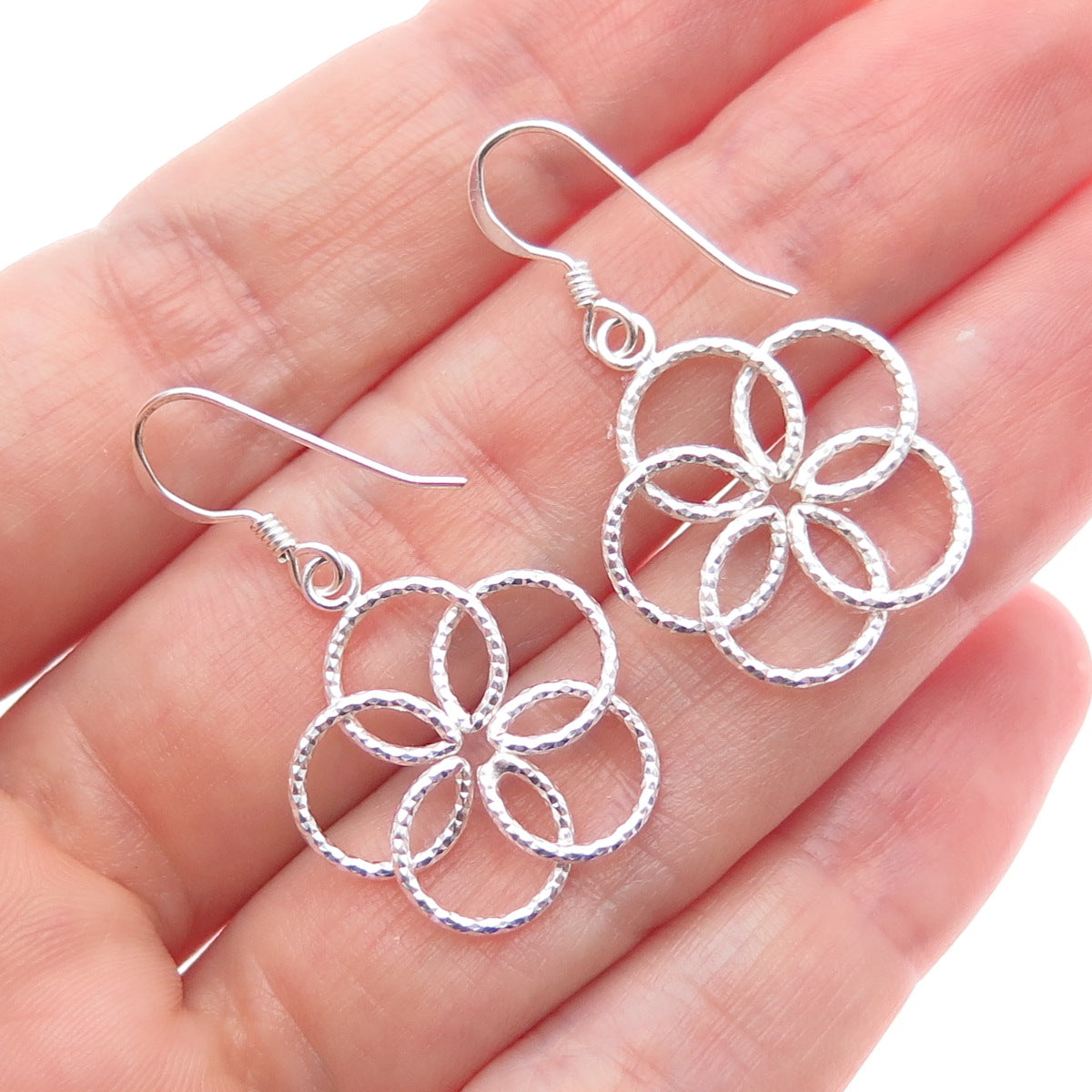 925 Sterling Silver Vintage Interlocked Circle Flower Dangle Earrings