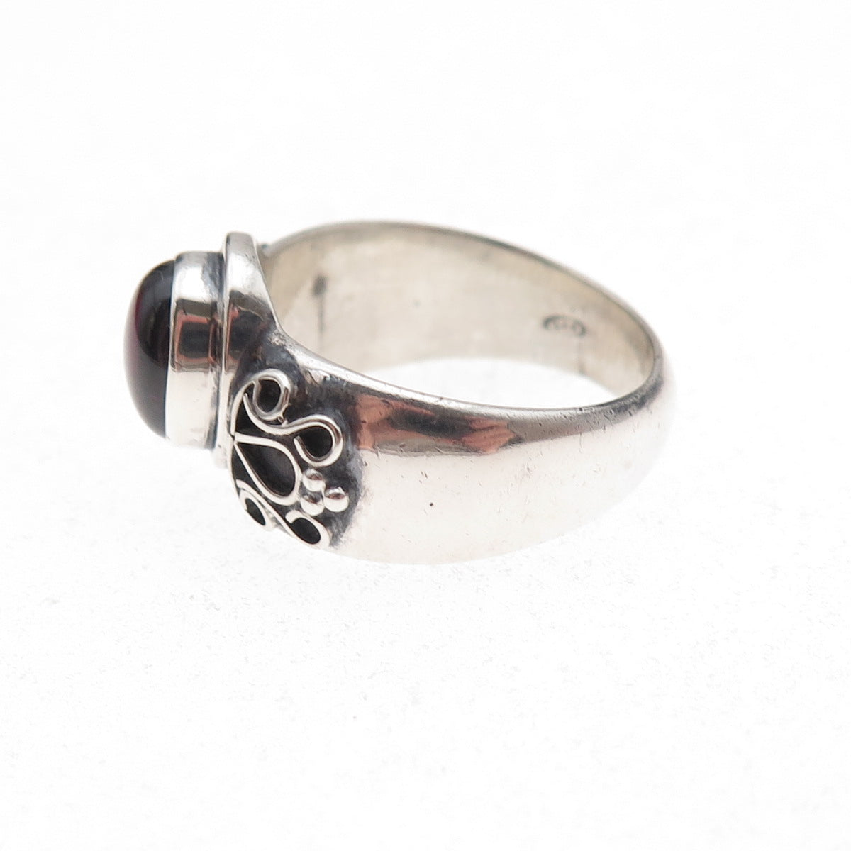 925 Sterling Silver Vintage Real Rhodolite Oxidized Ring Size 8.25