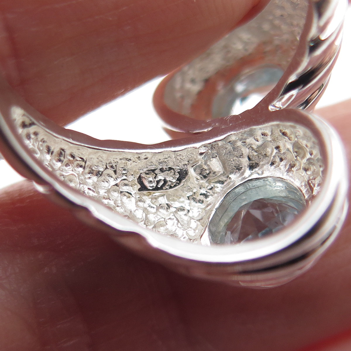 925 Sterling Silver Vintage Real Blue Topaz Modernist Bypass Ring Size 7