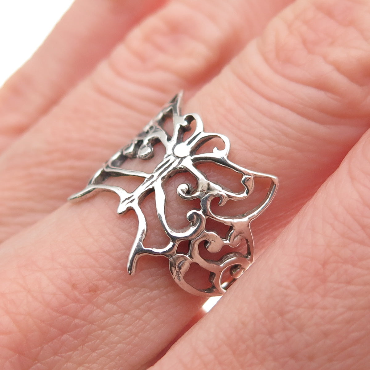 925 Sterling Silver Vintage Butterfly Oxidized Ring Size 6.25