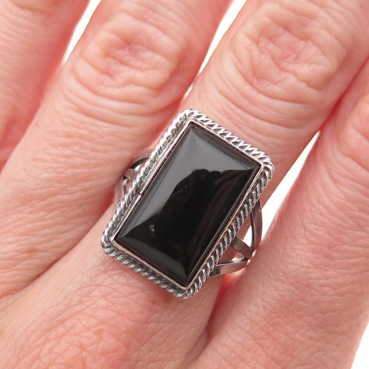 Old Pawn Sterling Silver Vintage Southwestern Black Onyx Tribal Ring Size 7.5