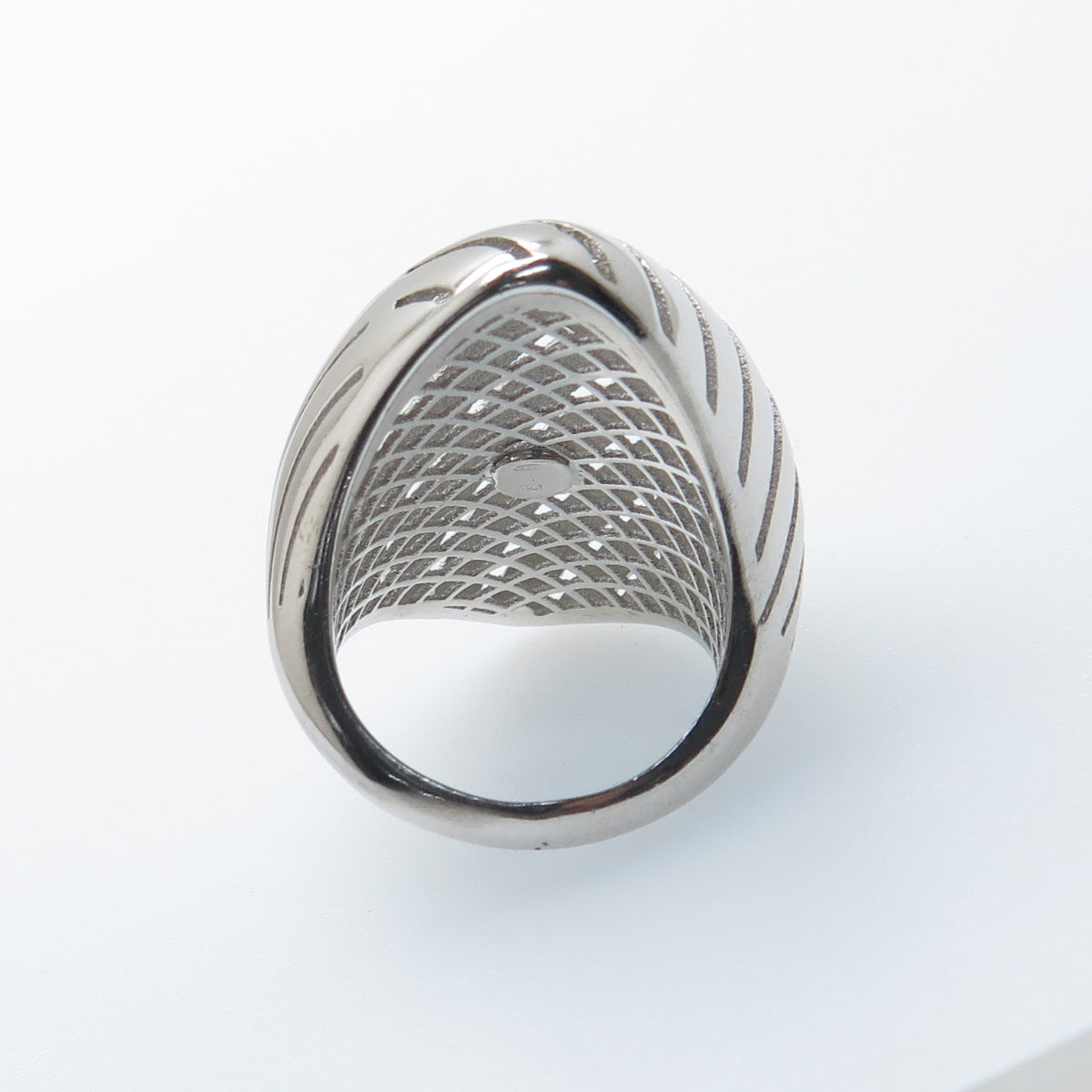 925 Sterling Silver Italy Modernist Rhombus Ribbed Dome Ring Size 8.5