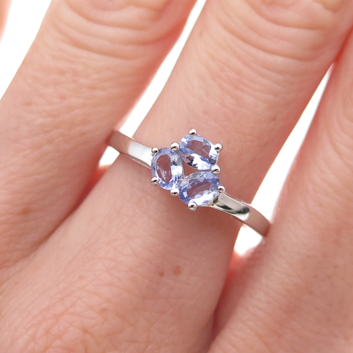 925 Sterling Silver Real Oval-Cut Tanzanite Ring Size 8.25