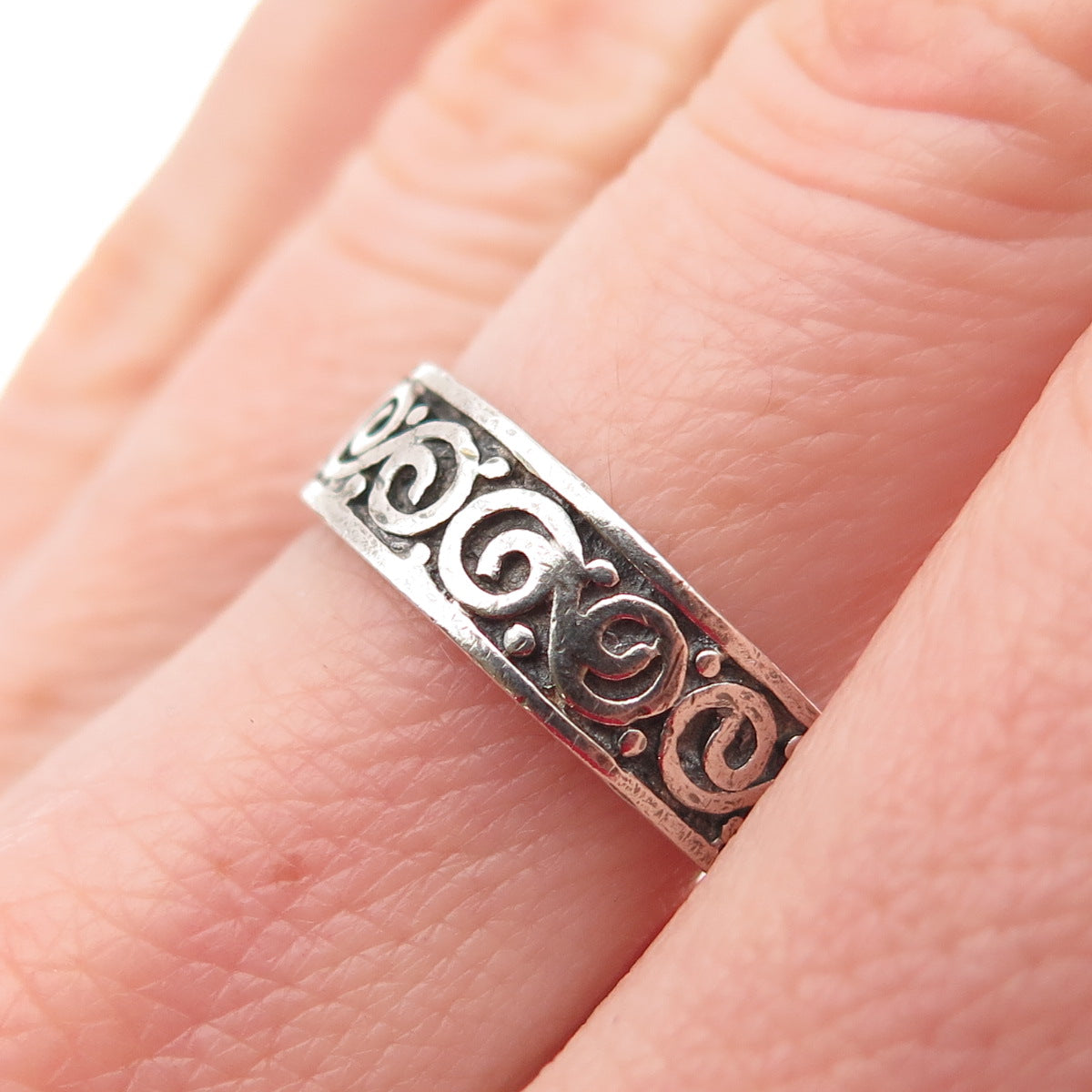 925 Sterling Silver Vintage Swirl Oxidized Band Ring Size 7